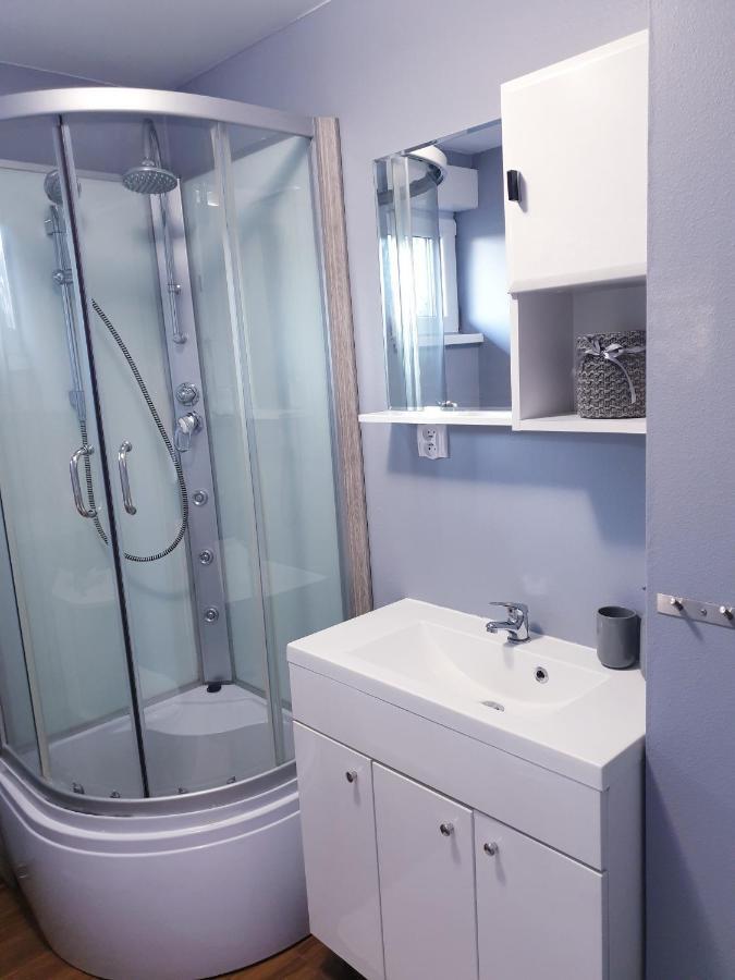 Caloroczny Domek W Nadolu Z Jacuzzi Na Tarasie Nadole  Exterior photo
