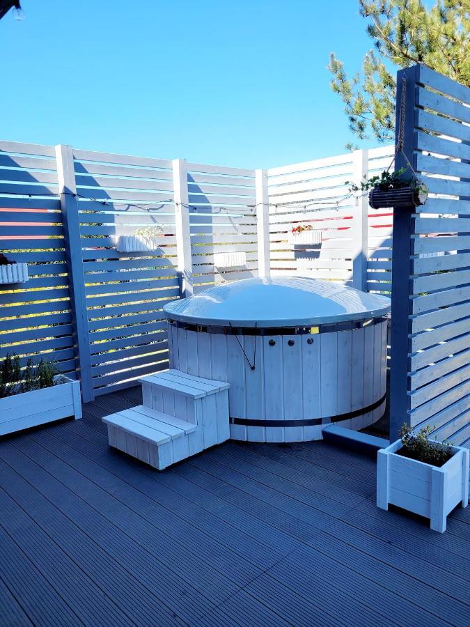 Caloroczny Domek W Nadolu Z Jacuzzi Na Tarasie Nadole  Exterior photo